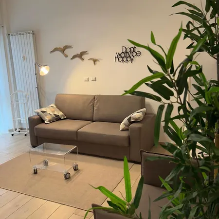 Apartment Cozy 700m From The Milan Red Metro
